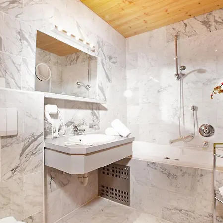 Appartementhaus Zum Holzknecht Am 4*